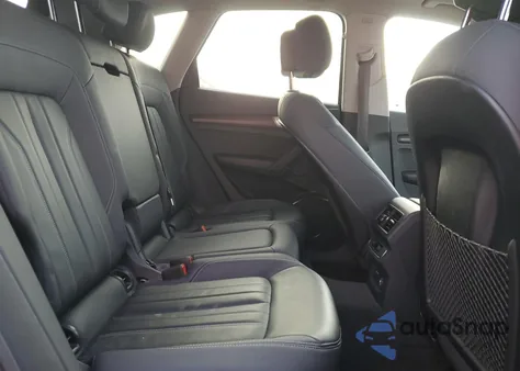 2023 Audi Q5 Premium 45 z USA, uszkodzony, nr VIN WA1GAAFY8P2074810